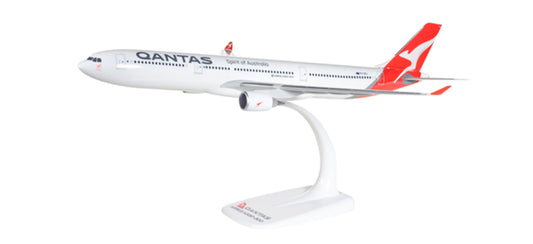 1/200 QANTAS A330-300  New livery